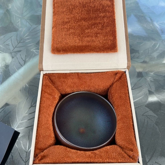 Iridescent Tea Cup - Picture 2 of 5